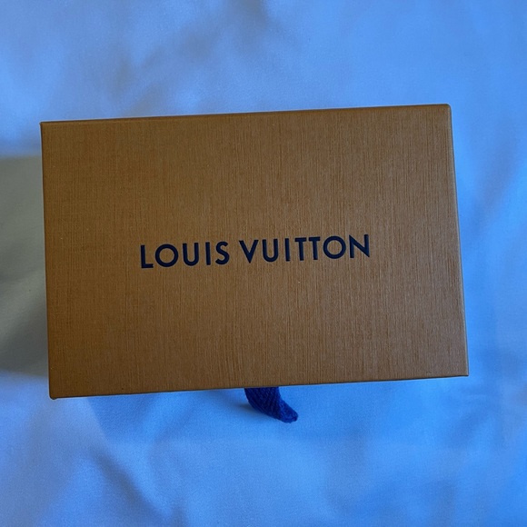 Louis Vuitton Charm Necklace - Picture 2 of 6